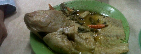 Gulai Kepala Ikan Pak Oeban is one of Semarang - Jateng.