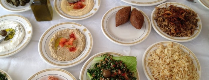 Al Andalus is one of 24 horas de comida en CDMX.