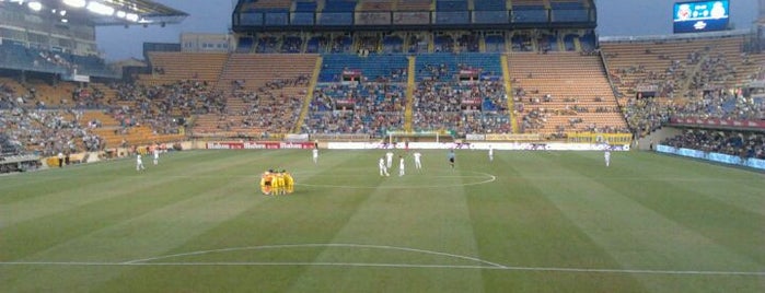 Estadio El Madrigal is one of Football Grounds.