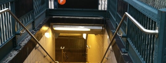 MTA Subway - 179th St (F) is one of Tempat yang Disukai Carlos.