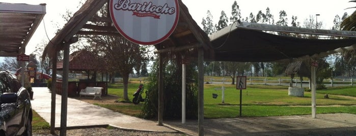 Restaurant Bariloche is one of สถานที่ที่ Zaira ถูกใจ.