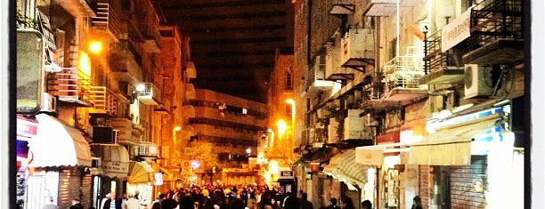 Ben Yehuda Pedestrian Mall is one of First time in Israel? Come here.