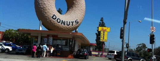 Randy's Donuts is one of Film Locations.