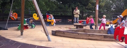 Dětská hřiště v Praze / Playgrounds in Prague