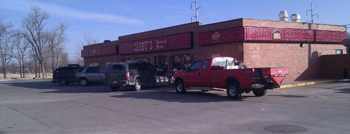 Casey's General Store is one of Must-visit Pizza Places in Springfield.