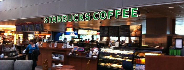 Starbucks is one of Orte, die Priya gefallen.