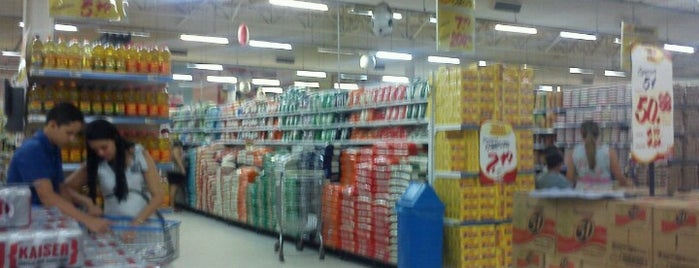Mateus Supermercado is one of Mercados Itz.