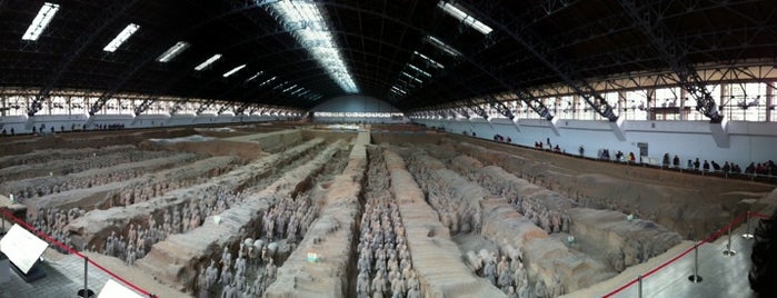 Museum of the Terracotta Warriors and Horses of Qin Shihuang is one of Places to Go.