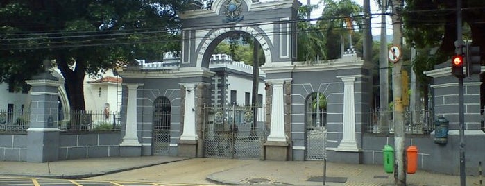 Colégio Militar do Rio de Janeiro (CMRJ) is one of Locais curtidos por Isabella.