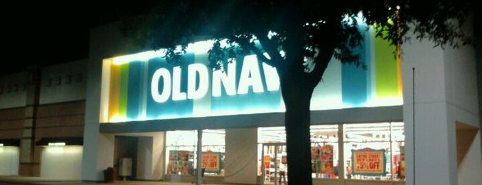 Old Navy is one of Lieux qui ont plu à JoAnn.