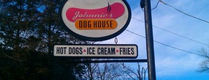 Johnnie's Dog House is one of To-do list for Philly suburbs.