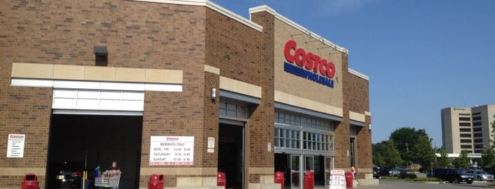 Costco is one of Orte, die Dave gefallen.