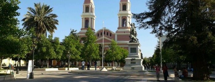 Plaza de los Héroes is one of Para visitar en Rancagua.