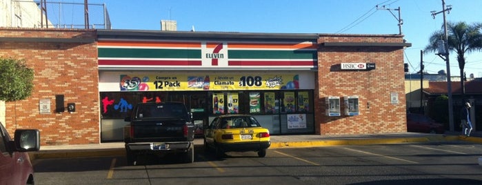 7- Eleven is one of Orte, die Ana gefallen.