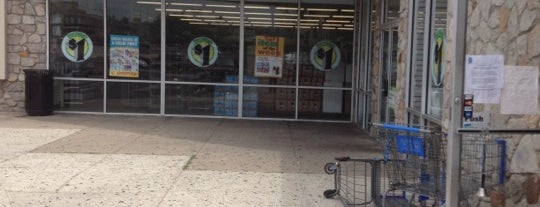 Dollar Tree is one of Living in Usa (PA).