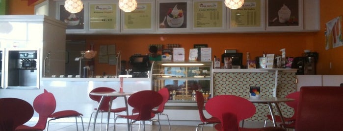 Yolly Molly Cafe is one of Sweet Tooth Circuit.
