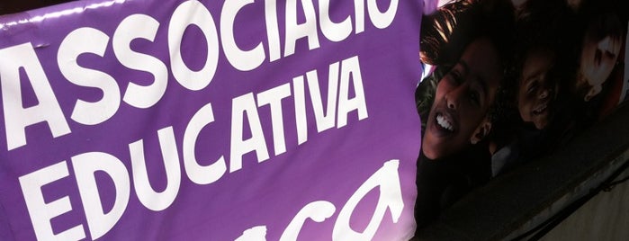 Associació Educativa Itaca is one of Llocs.
