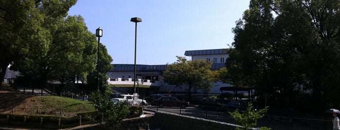 JR Itami Station is one of JR宝塚線(福知山線).