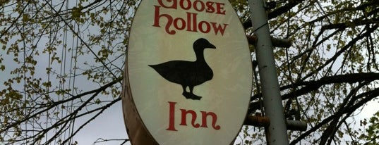 Goose Hollow Inn is one of Jared’s Liked Places.