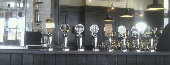 The Cock Tavern is one of Craft beer places London.