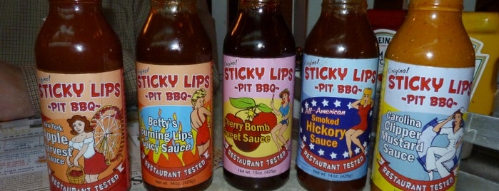 Sticky Lips BBQ Juke Joint is one of Lugares favoritos de Ted.