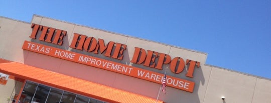The Home Depot is one of สถานที่ที่ David ถูกใจ.