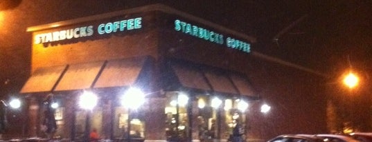 Starbucks is one of สถานที่ที่ Justin ถูกใจ.