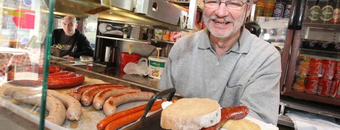 Alles Walzer, alles Wurst is one of #BOBOville Vienna Hotspots.