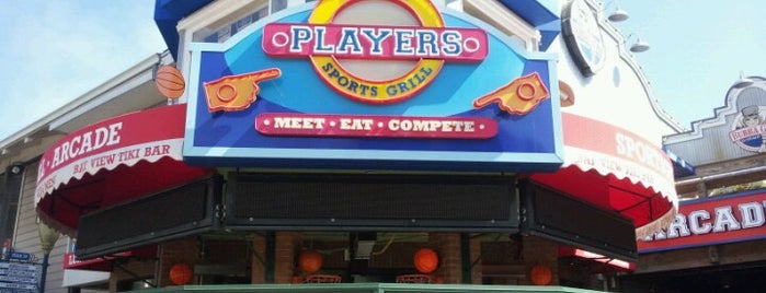 Players Arcade & Sports Grill is one of San Francisco Bars.