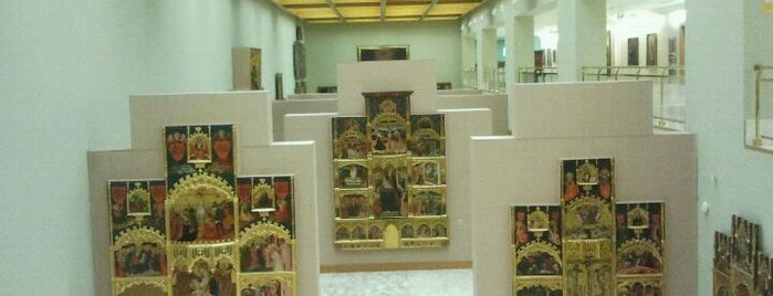 Museu Sant Pius V de Belles Arts is one of Top 50 museos en España.