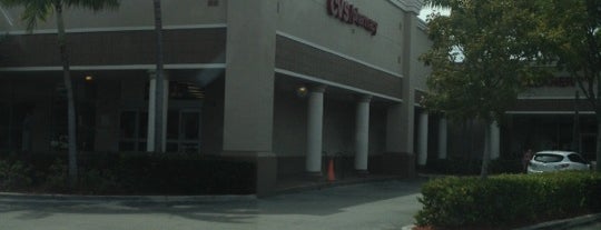 CVS pharmacy is one of Lugares favoritos de Aristides.