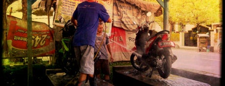 Cuci Motor Mulia is one of Pekalongan World of Batik.