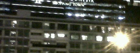 Grand Indonesia Shopping Town is one of Kongkow Places.