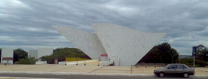 Panteão da Pátria e da Liberdade Tancredo Neves is one of Pontos Turísticos de Brasilia - DF.