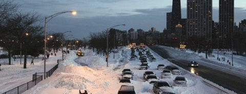 Snowpocalypse 2011: Chicago Edition is one of Apocalypse Now!.