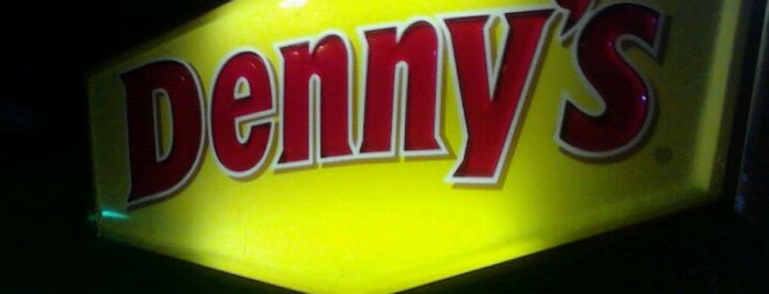Denny's is one of Lugares favoritos de Aitor.