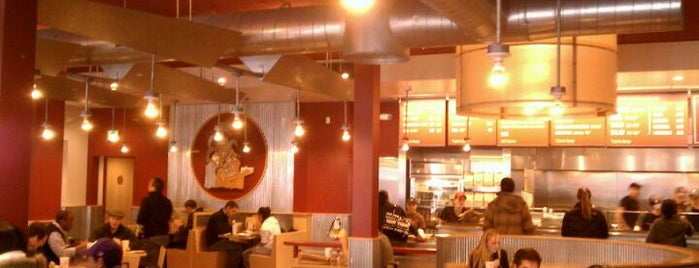 Chipotle Mexican Grill is one of Tempat yang Disukai Bryden.