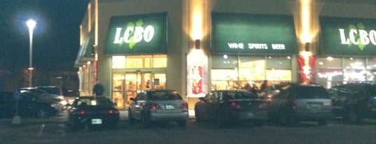 LCBO is one of Joeさんのお気に入りスポット.