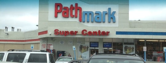 Pathmark is one of Lieux qui ont plu à Veronica.