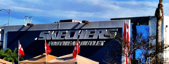 SKECHERS Warehouse Outlet is one of Nouraさんのお気に入りスポット.