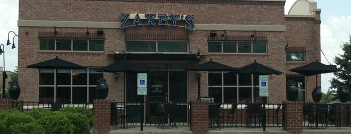 Zaxby's Chicken Fingers & Buffalo Wings is one of Locais curtidos por Derrick.