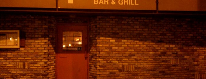 Tompkins Square Bar and Grill is one of Lugares favoritos de Gabriel.