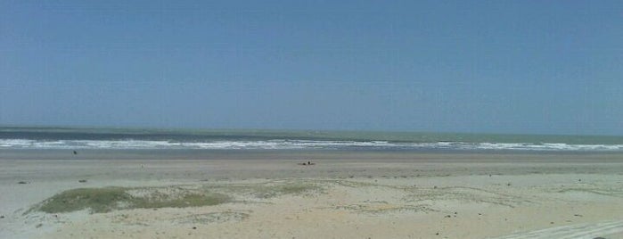 Praia de Atalaia is one of legal.