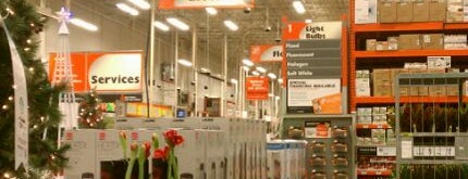 The Home Depot is one of Sallyさんのお気に入りスポット.