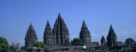 Candi Prambanan (Prambanan Temple) is one of Top 10 places to try this season.