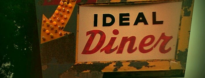 Ideal Diner is one of Gespeicherte Orte von eryn.