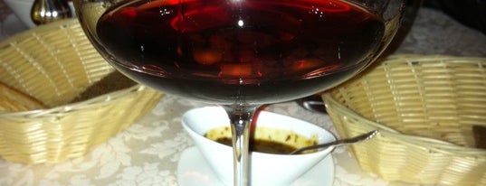 Tre Bicchieri is one of di vino.