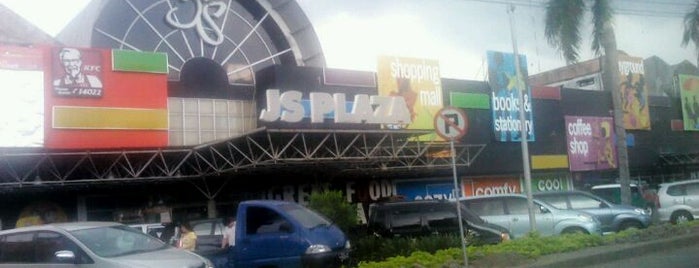 JS Plaza (Sinar Supermarket) is one of Top Shopping Malls.