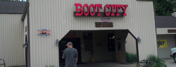 Boot City is one of Lugares favoritos de Chris.