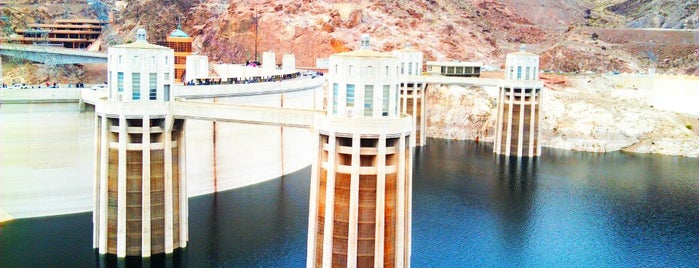 Hoover Dam is one of Las Vegas.